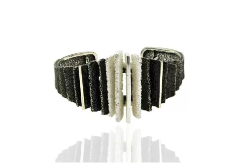 Black-White Junc Bangle