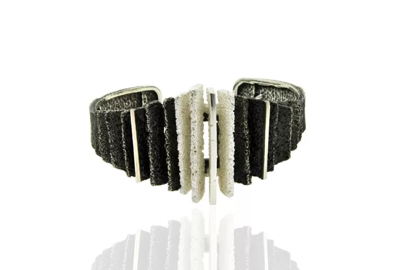 Black-White Junc Bangle