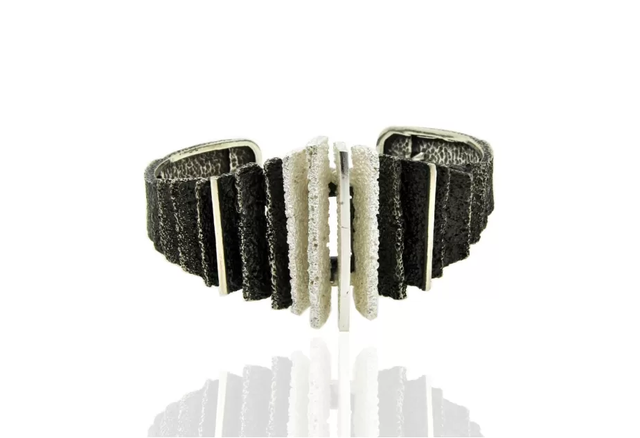 Black-White Junc Bangle