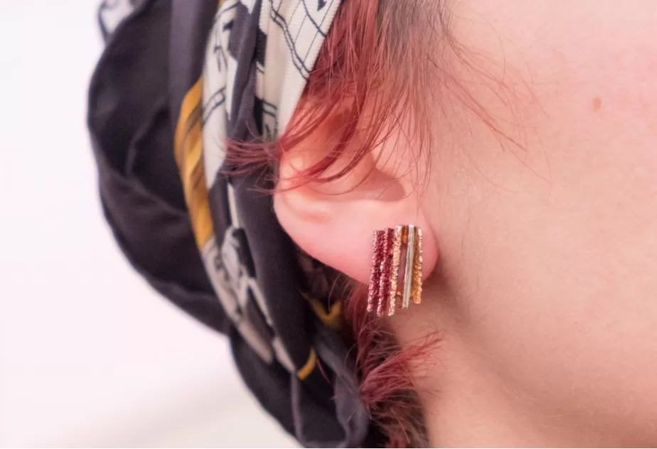 Pendientes Junc Rosa Pequeños, cierre Omega
