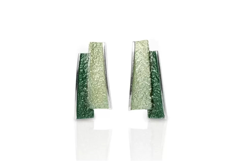 Medium emerald-green Troia earrings