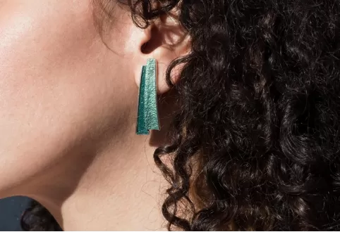 Big emerald-green Troia earrings 2