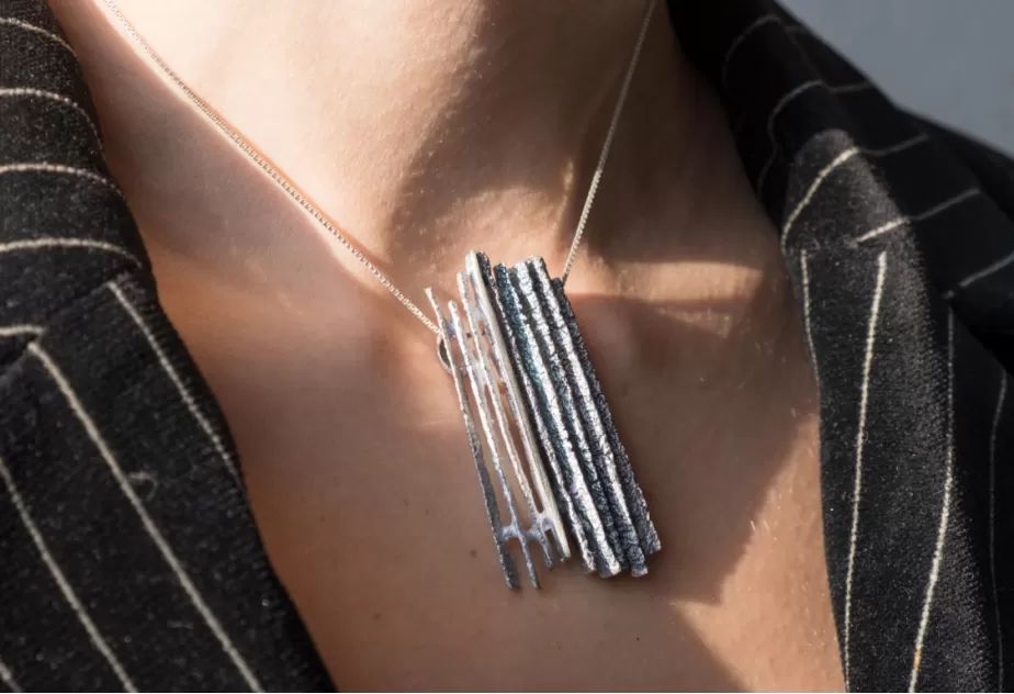 Big grey Junc pendant