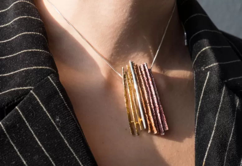 Big ochre Junc pendant