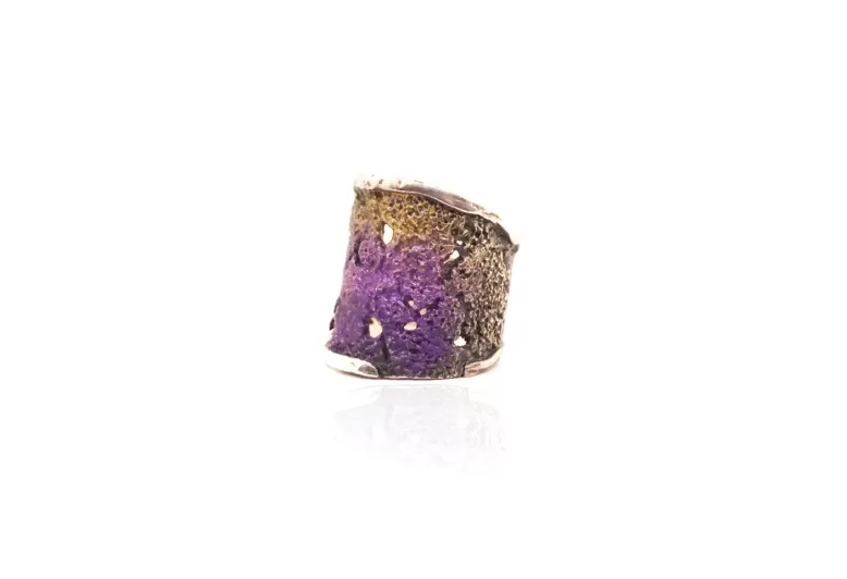 Anillo Intenzza Grande Púrpura