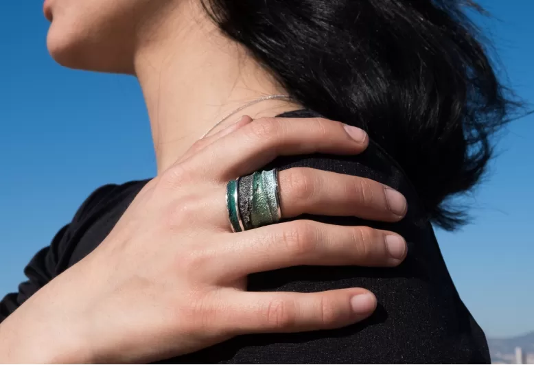 Anillo Sinera Grande Verde Esmeralda