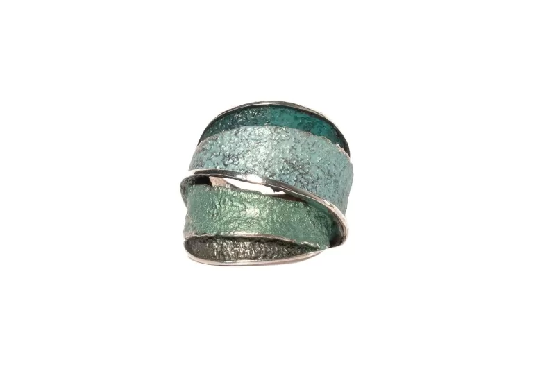 Big emerald-green Troia ring
