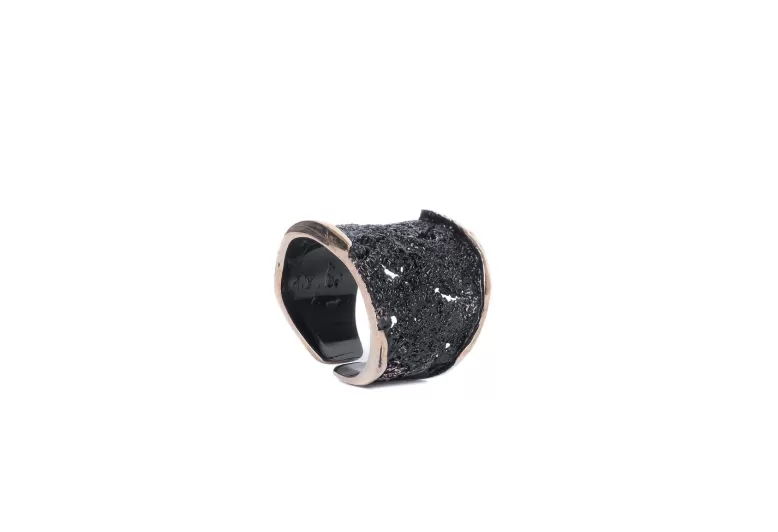 Großer GoldenBlack Ring Intenzza