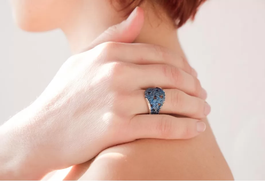 Symphony cobalt blue ring